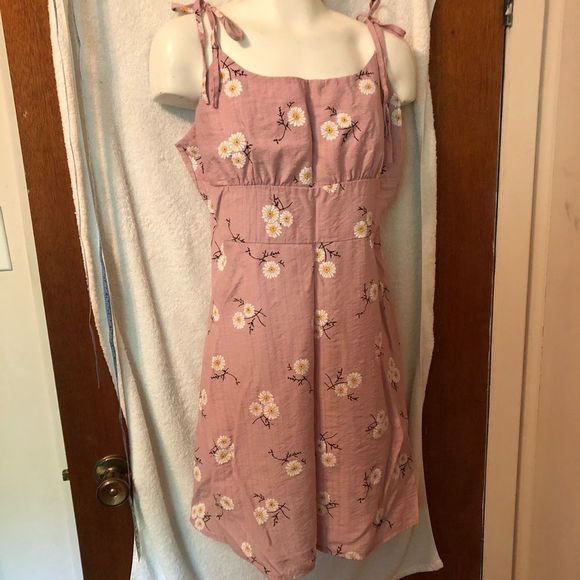 Pink Daisy dress  Fits like a med in my opinion S5 - Picture 3 of 9